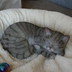 ESSCHERT DESIGN Kat Rustend - 3 Kleuren -Esschert Design Verkoopwinkel kat slapend rori 1519986681 2 600