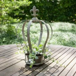 ESSCHERT DESIGN Pothouders Kroon - Aged Metal - Set Van 3 Stuks 10 ESSCHERT DESIGN Pothouders Kroon - Aged Metal - Set Van 3 Stuks -Esschert Design Verkoopwinkel sierpotten kroon aged metal 1492614378 1 600