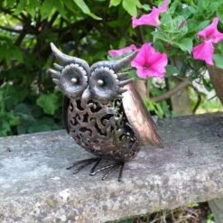 Uil In Metaal Met Verlichting Op Zonne-energie -Esschert Design Verkoopwinkel uil in metaal solar 1484057612 2 600